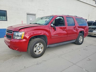 1GNSKJE76DR****** 2013 Chevrolet Suburban
