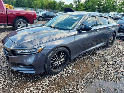1HGCV1F38JA****** 2018 Honda Accord