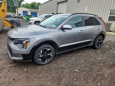 KNDCR3L15R5****** 2024 Kia Niro