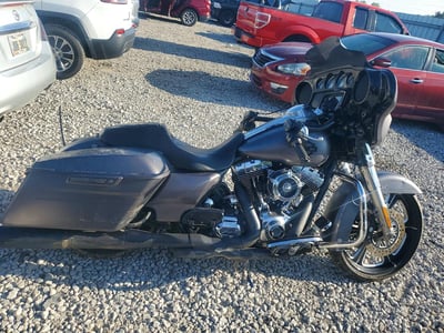 1HD1KRM1XGB****** 2016 Harley-Davidson FLHXS