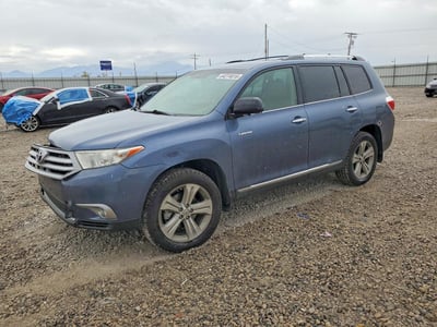 5TDDK3EH0DS****** 2013 Toyota Highlander