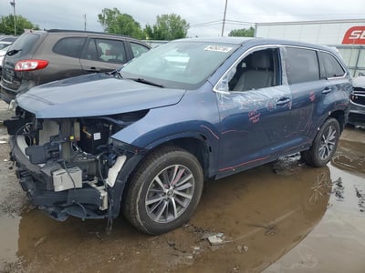 5TDJZRFH1KS****** 2019 Toyota Highlander