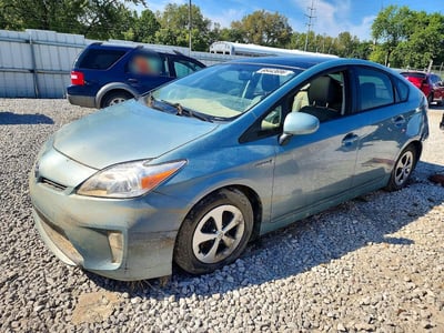 JTDKN3DU7F1****** 2015 Toyota Prius