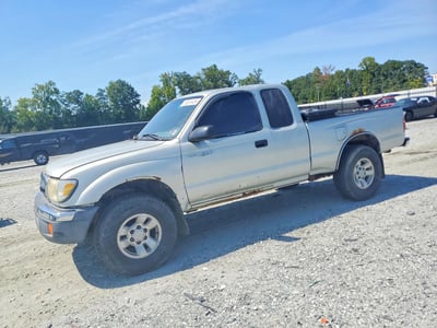 4TAWM72NXYZ****** 2000 Toyota Tacoma