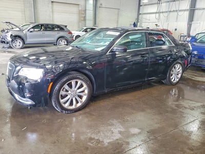 2C3CCARG9JH****** 2018 Chrysler 300