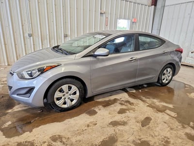5NPDH4AE3GH****** 2016 Hyundai Elantra