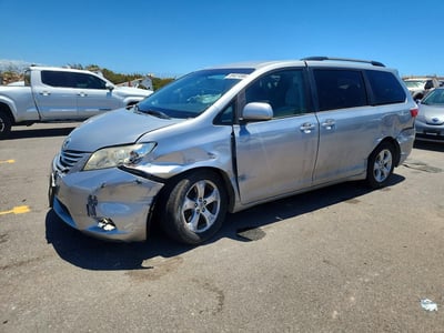 5TDKK3DCXFS****** 2015 Toyota Sienna