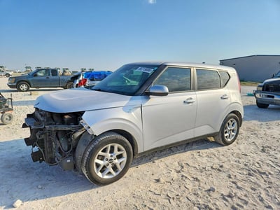 KNDJ23AUXL7****** 2020 Kia Soul