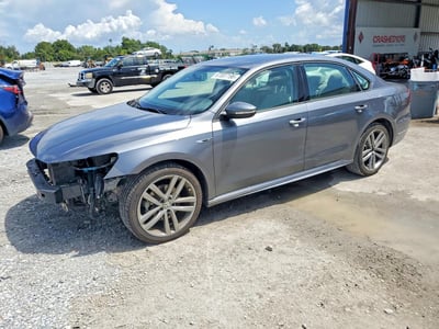 1VWAA7A3XJC****** 2018 Volkswagen Passat