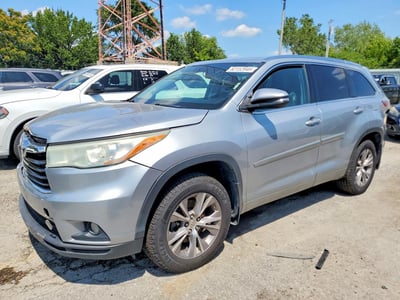 5TDJKRFH7FS****** 2015 Toyota Highlander
