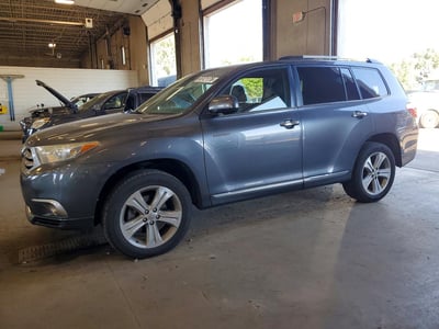 5TDDK3EH1DS****** 2013 Toyota Highlander