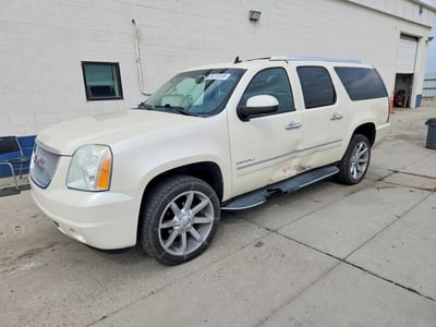 1GKUKMEF7AR****** 2010 GMC Yukon XL