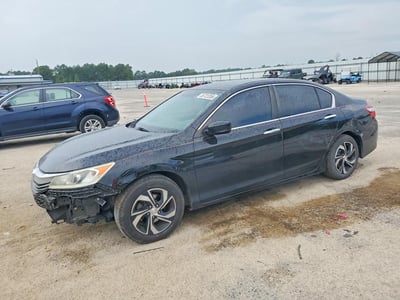 1HGCR2F38HA****** 2017 Honda Accord