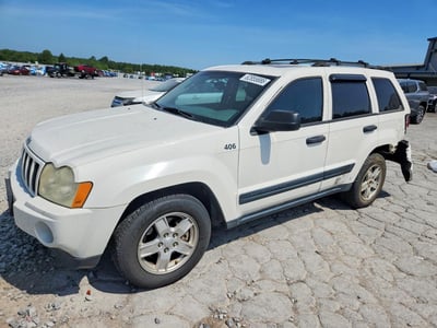 1J8HS48N65C****** 2005 Jeep Grand Cherokee