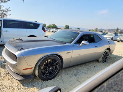 2C3CDZFJ2HH****** 2017 Dodge Challenger