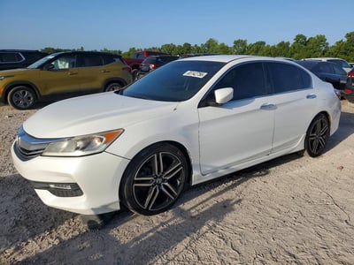 1HGCR2F16HA****** 2017 Honda Accord
