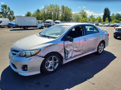 5YFBU4EE3DP****** 2013 Toyota Corolla
