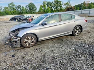 1HGCR2F37GA****** 2016 Honda Accord