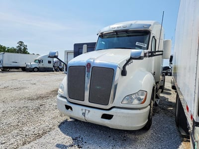 1XKYD49X0LJ****** 2020 Kenworth T680
