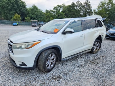5TDKKRFH3FS****** 2015 Toyota Highlander