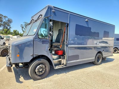 4UZAC2EA6LC****** 2020 Freightliner MT 45G Front Gasoline Engine Walk In Van Chassis