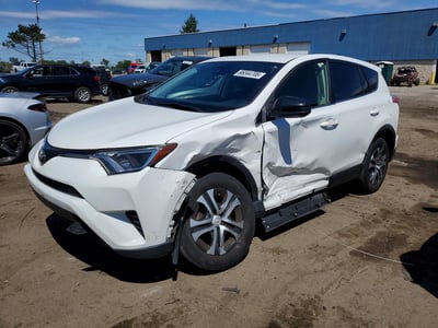 JTMZFREV1HJ****** 2017 Toyota RAV4