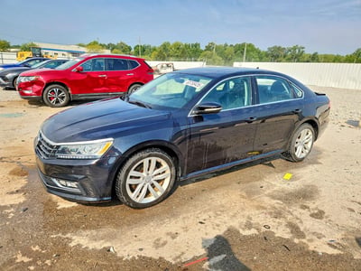 1VWBA7A37JC****** 2018 Volkswagen Passat