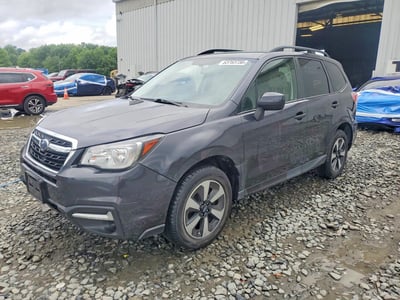 JF2SJAECXJH****** 2018 Subaru Forester