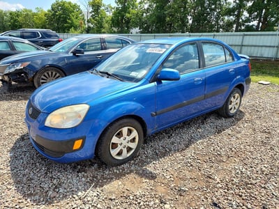 KNADE123686****** 2008 Kia Rio