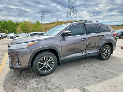 5TDJZRFH7KS****** 2019 Toyota Highlander