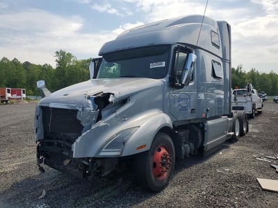 4V4NC9EJ4LN****** 2020 Volvo VNL
