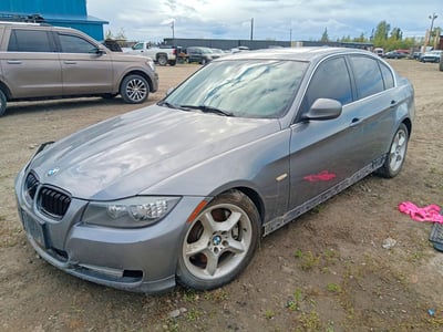 WBAPN7C50BF****** 2011 BMW 3 Series