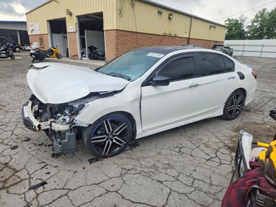 1HGCR2F54HA****** 2017 Honda Accord