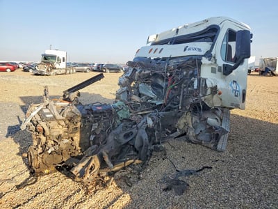 3AKJGEDV8JS****** 2018 Freightliner Cascadia 125
