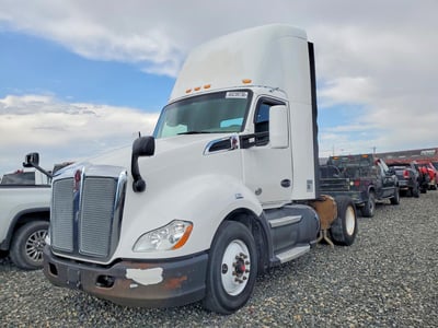 1XKYA48X8GJ****** 2016 Kenworth T680