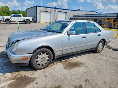 WDBJF65HXXA****** 1999 Mercedes-Benz E-Class