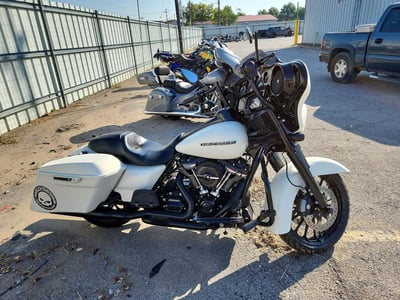 1HD1KRC10JB****** 2018 Harley-Davidson FLHXS
