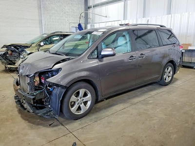5TDKK3DC4DS****** 2013 Toyota Sienna