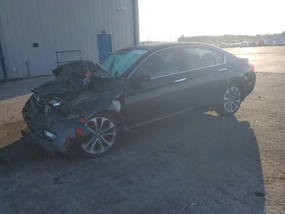 1HGCR2F51FA****** 2015 Honda Accord