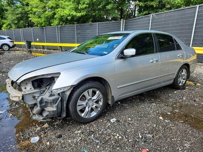 1HGCM56867A****** 2007 Honda Accord