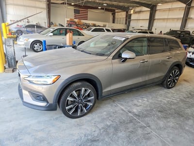 YV4102WK3L1****** 2020 Volvo V60