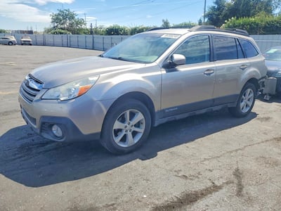 4S4BRBCC8E3****** 2014 Subaru Outback