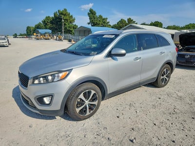 5XYPH4A52GG****** 2016 Kia Sorento