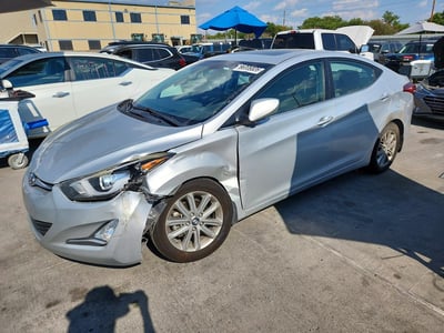 5NPDH4AE3FH****** 2015 Hyundai Elantra