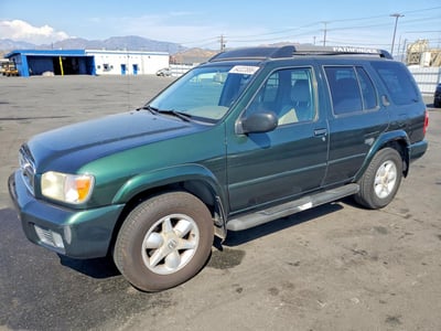 JN8DR09XX2W****** 2002 Nissan Pathfinder