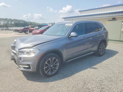 5UXKR0C57JL****** 2018 BMW X5