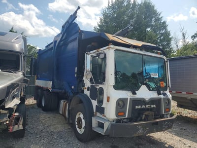 1M2AV02C8DM****** 2013 Mack Mru613
