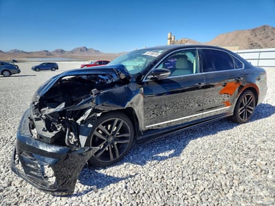 1VWAT7A33GC****** 2016 Volkswagen Passat