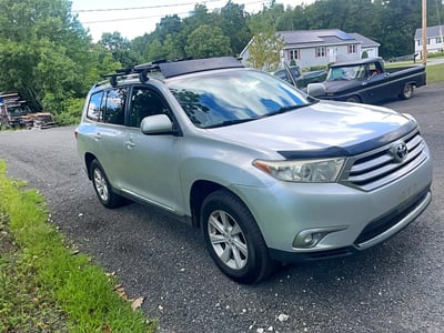 5TDBK3EH3DS****** 2013 Toyota Highlander