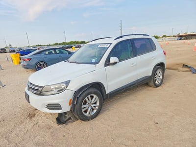 WVGAV7AXXGW****** 2016 Volkswagen Tiguan